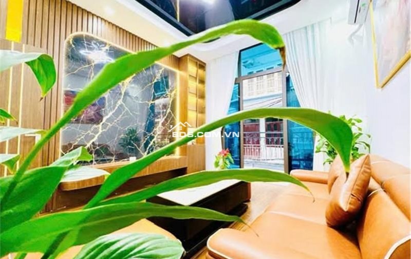 48m², 4 tầng, Ô tô đỗ cửa – Trường Chinh, Đống Đa – Nhà đẹp, full nội thất, ở ngay