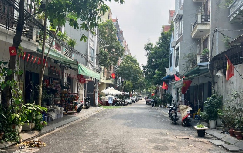 Bán nhà 2 mặt tiền đường Thanh Am - Đường 2 oto tải tránh nhau - View hồ thoáng mát