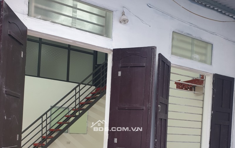 BÁN NHÀ ĐẸP 1.35 TỶ 1.5 TẦNG 64M2 NGÕ ĐẶNG VIỆT CHÂU