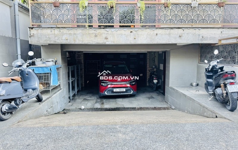 Bán Biệt Thự Triệu Đô Linh Đông Thủ Đức - 450m² - Ngang 18m - 5 Tầng Có Thang Máy - Giá 33 Tỷ