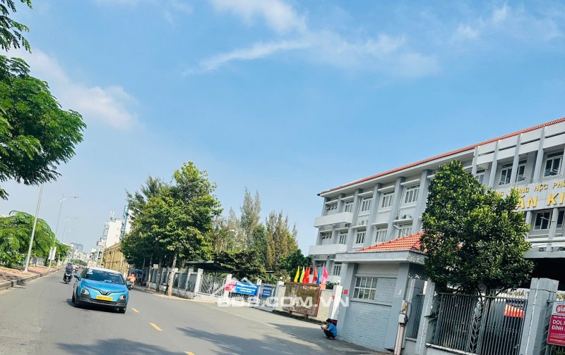 Bán nhà mặt tiền Phan Huy Thực, quận 7, 72m2, giá chỉ 19 tỷ TL