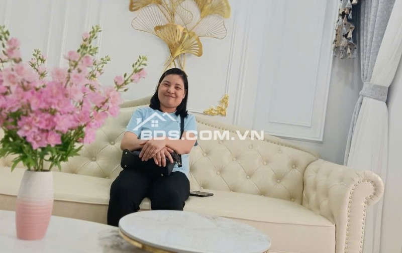 Bán Nhà Ô TÔ Vào Nhà, Kinh Doanh, Nguyễn Đức Cảnh 61m, 7 tầng, mt 4m, giá  24.5 tỷ.