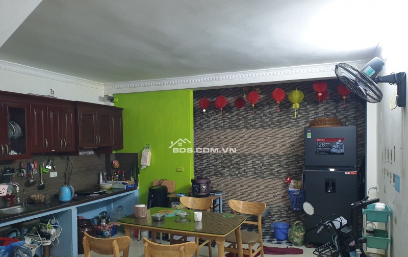 BÁN NHÀ ĐẸP 1.89 TỶ 2.5 TẦNG 51M2 ( TÂY NAM ) NGÕ VĨNH TRƯỜNG