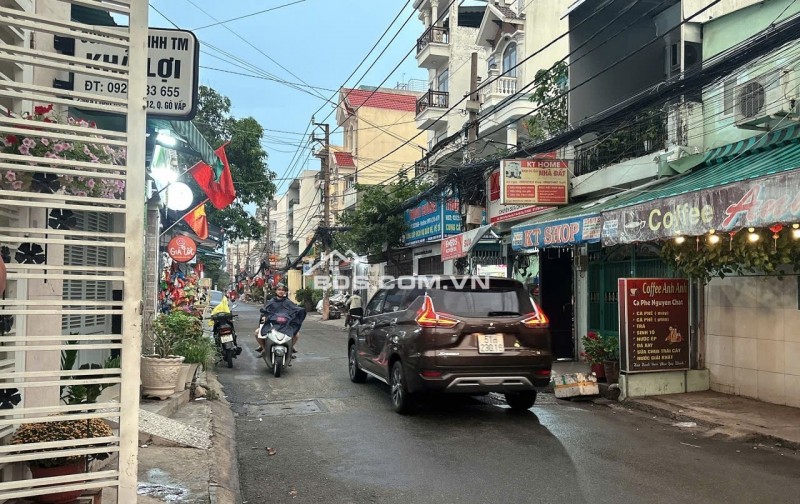 Bán GẤP nhà hẻm 256 Phan Huy Ích ngang 6m 198m2 4 lầu gần Emart, ga Metro nhỉnh 20 tỷ.