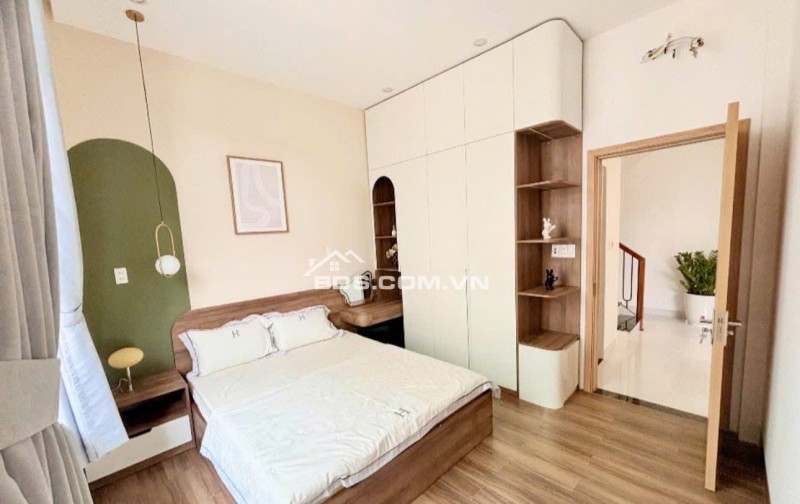 Siêu phẩm nhà 3 Tầng full nội thất Kiệt Nguyễn Chánh