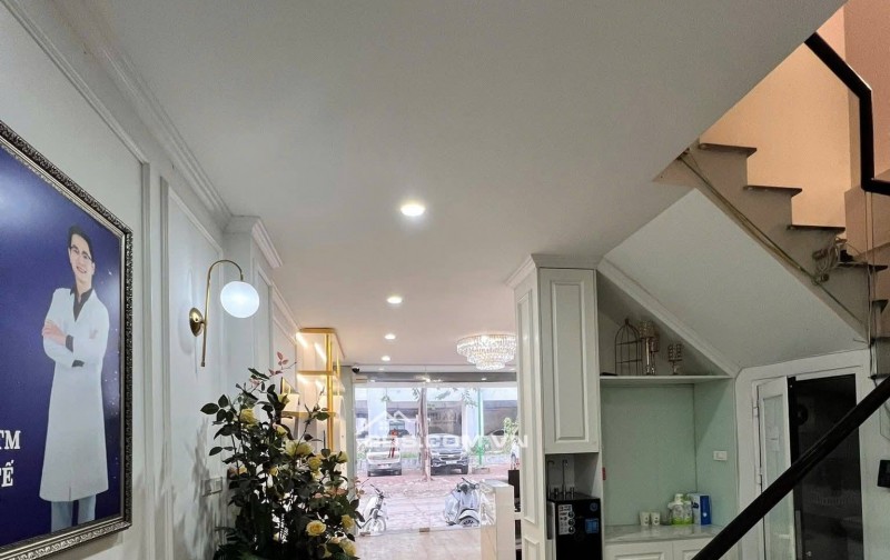 Bán Nhà Kinh Doanh Đỉnh, Hoàng Cầu, Đống Đa 64m, 7 tầng, mt 4.4m, giá 39.9 tỷ