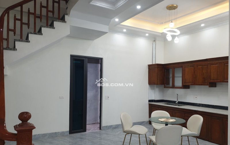 BÁN NHÀ ĐẸP 2.88 TỶ 3 TẦNG 85M2 ( ĐÔNG NAM ) NGÕ ĐIỆN BIÊN