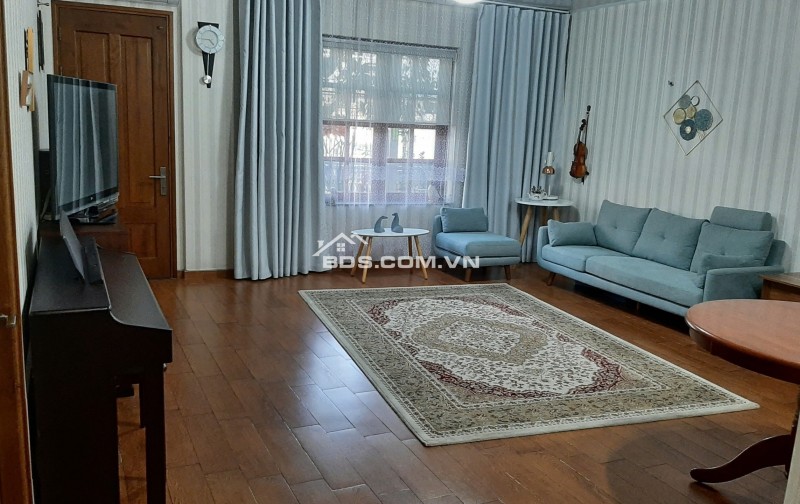 Bán căn hộ 12 Võ Văn Kiệt Q1 ngay trung tâm thành phố DT 71m2