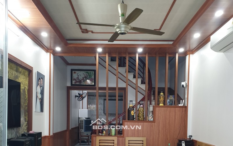 BÁN NHÀ ĐẸP 2.2 TỶ 3 TẦNG 69M2 ( TÂY NAM ) NGÕ KHU ĐẦM BÉT