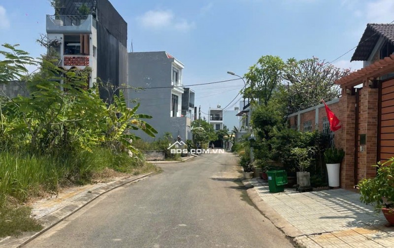 Chính chủ bán gấp biệt thự nhà vườn có hồ bơi 621.9m2 ở Thủ Đức