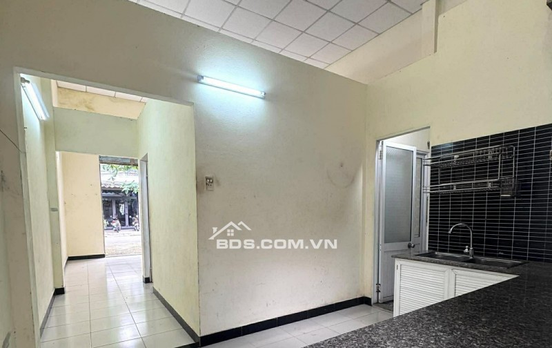 Bán nhà C4 Lương Khánh Thiện - Gía = Lô đất