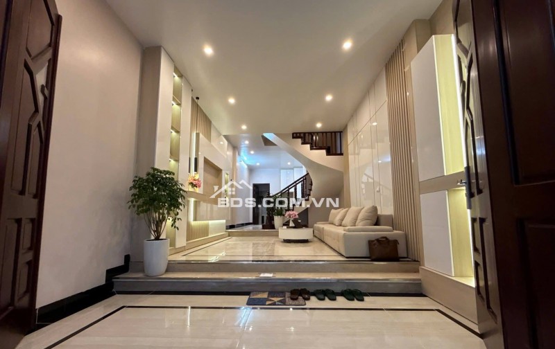 Bán Nhà Gần Phố Minh Khai, Hai Bà Trưng 52m, 4 tầng, mt 4.1m, giá 12.5 tỷ.