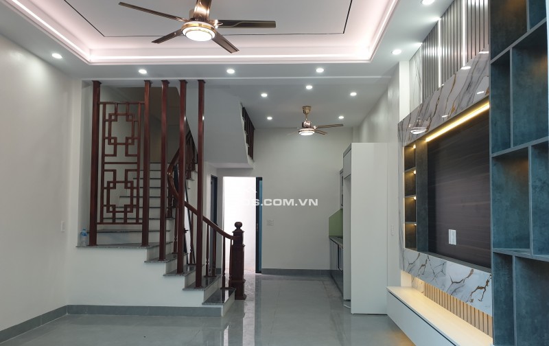 BÁN NHÀ 2.39 TỶ 3 TẦNG 50M2 ( HƯỚNG NAM ) KHU ĐÔ THỊ MỸ TRUNG