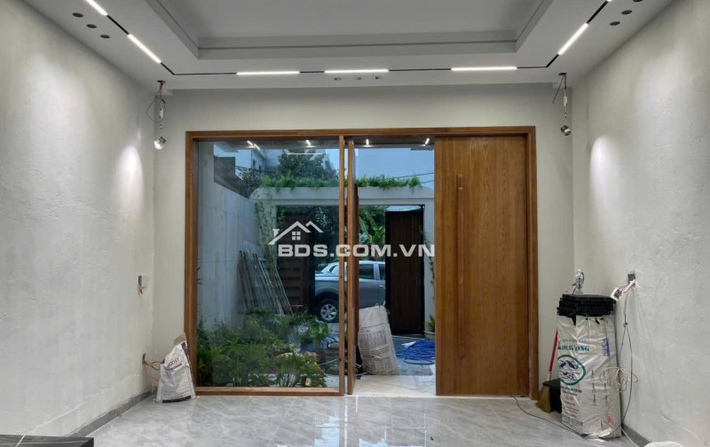 Bán nhà 3 tầng đường Lỗ Gíang 23 - P. Hoà Xuân