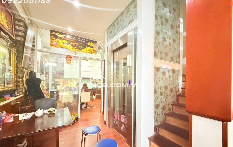 Nhà đẹp Quan Nhân (TX), 62m2, 4 tầng (thang máy), MT 4.7m, gara Ô tô. Giá: 14.x tỷ