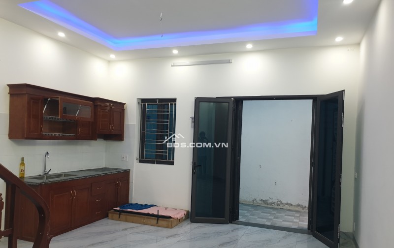 BÁN NHÀ ĐẸP 1.88 TỶ 3 TẦNG 36M2 ( ĐÔNG NAM ) NGÕ TRẦN QUANG KHẢI