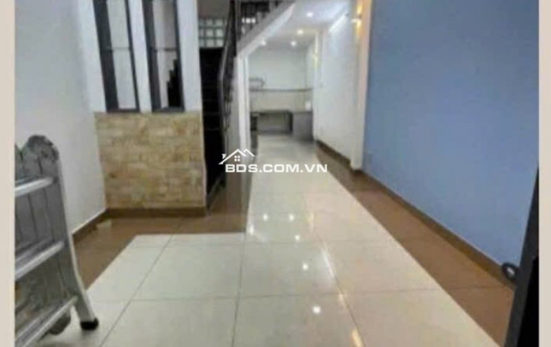 Cho thuê nhà Nguyễn Kiệm gần ngã tư Phú Nhuận 1 trệt 1 lầu giá 9tr