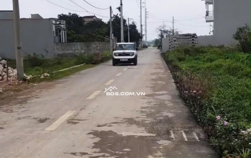 Cần bán lô đất siêu đẹp mặt tiền đường nhựa Xã Chuyên Mỹ, Hà Nội, DT 150m2, giá chỉ 30tr/m2