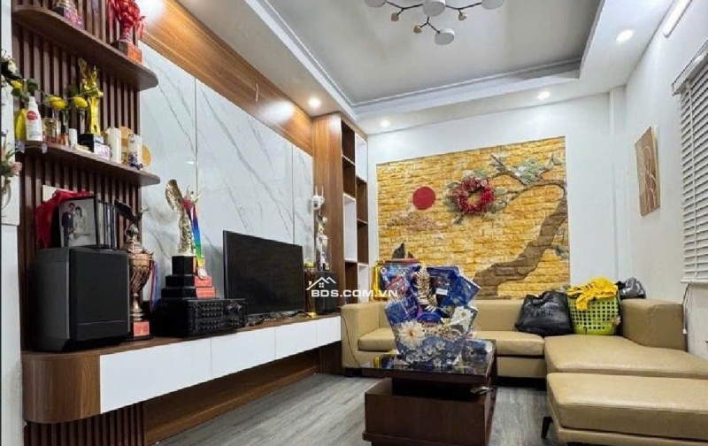 BÁN NHÀ KIM GIANG GIÁ CỰC TỐT - XÂY MỚI - SIÊU NHIỀU TIỆN ÍCH