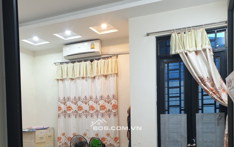BÁN NHÀ ĐẸP 1.89 TỶ 2.5 TẦNG 51M2 ( TÂY NAM ) NGÕ VĨNH TRƯỜNG