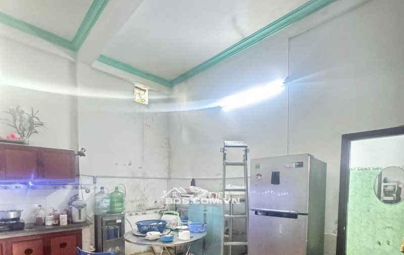 BÁN NHÀ 2 TẦNG 2 MÊ MẶT TIỀN ĐƯỜNG TRƯỜNG CHINH