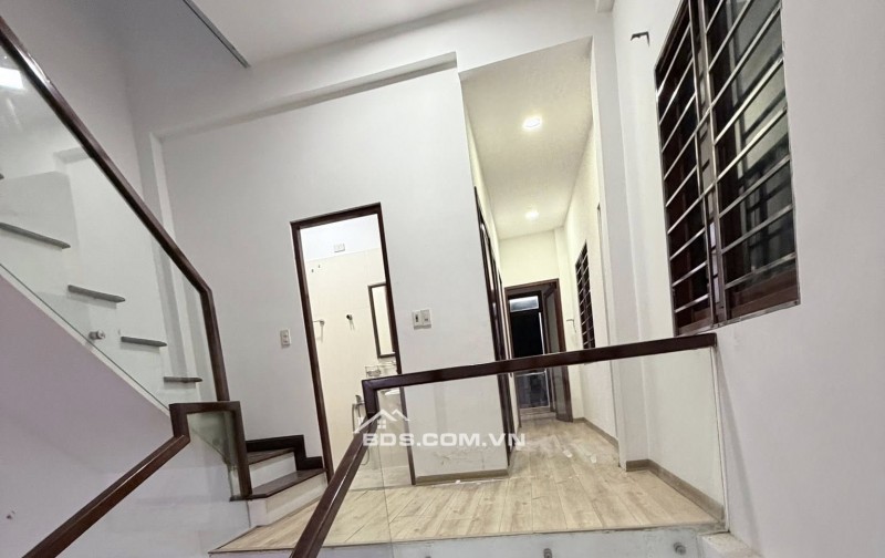 Bán nhà 3 tầng 2 mặt kiệt Nguyễn Công Hoan