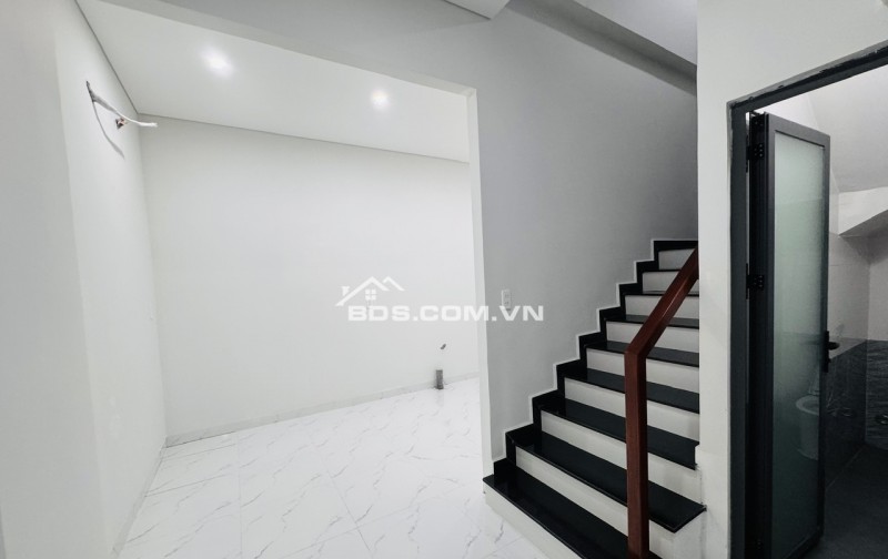 Cho thuê nhà nguyên căn mới - Mặt tiền đường Nguyễn Phước Nguyên - Phường An Khê - Đà Nẵng