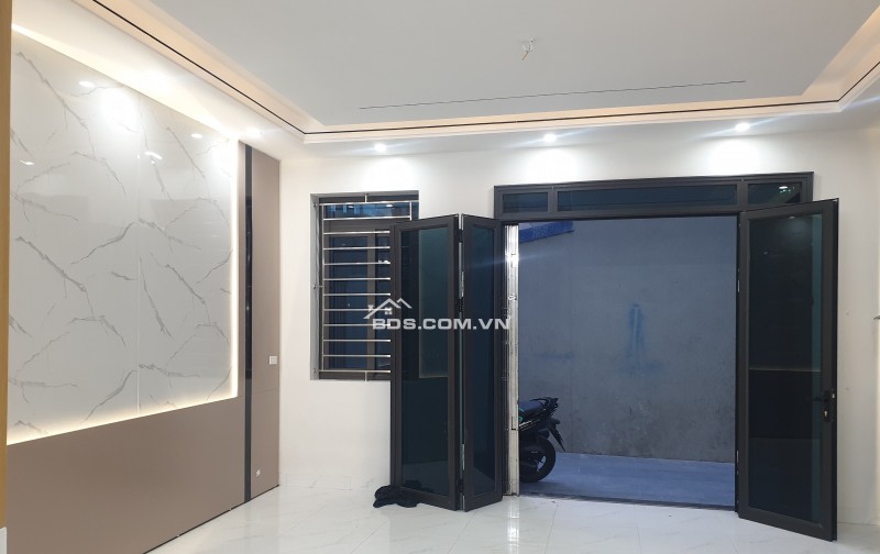 BÁN NHÀ ĐẸP 2.2 TỶ 3 TẦNG 45M2 ( TÂY NAM ) NGÕ 19/5