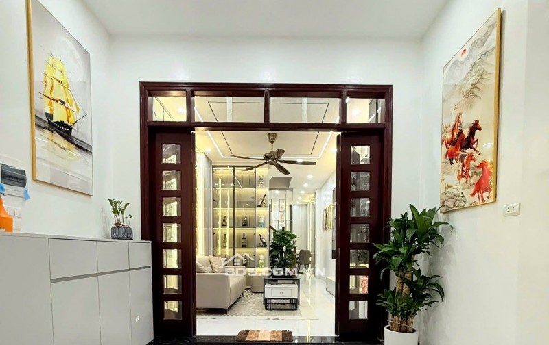 Bán Nhà Hồng Mai, Hai Bà Trưng 40m, 4 tầng, mt 3.5m, giá 9.5 tỷ.