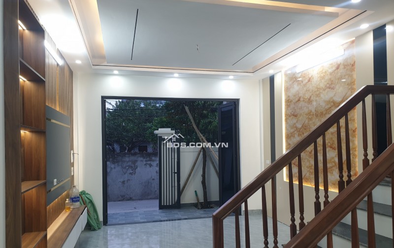 BÁN NHÀ ĐẸP 2.6 TỶ 3 TẦNG 52M2 ( TÂY BẮC ) NGÕ RỘNG ĐƯỜNG 19/5