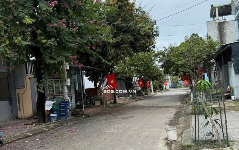 Bán dãy trọ GÁC LỬNG ĐÚC đường THẠCH SƠN 4-  gần đường Mê Linh