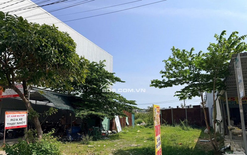 Bán đất 1 cặp đường Nguyễn Thành Long - đối diện chung cư The Ori Garden