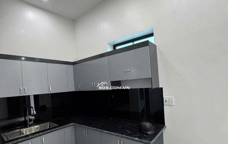 BÁN NHÀ ĐẸP 1.85 TỶ 3 TẦNG XÂY MỚI 31M2 NGÕ NGẮN KHU QUÂN NHÂN