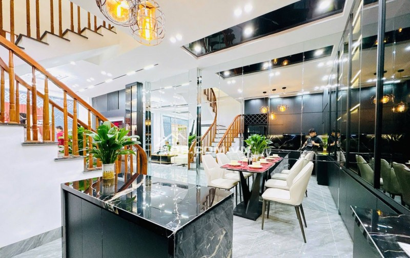 Bán Nhà Gần Phố, Vương Thừa Vũ, Thanh Xuân 41m, 5 tầng, mt 4.3m, giá 12.8 tỷ.