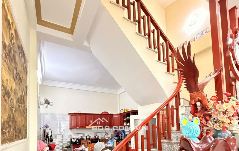 BÁN NHÀ ĐẸP 1.98 TỶ 3 TẦNG 42M2 NGÕ CỰC NGẮN ĐƯỜNG PHÙ NGHĨA