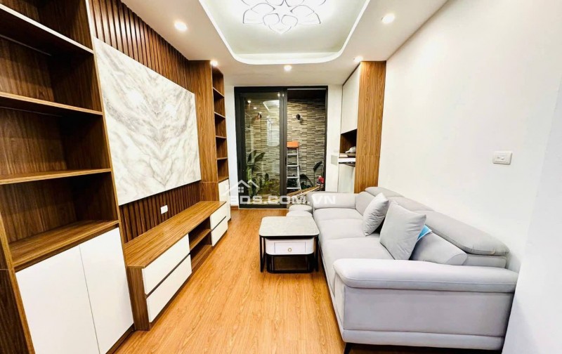 Bán Căn CCMN Đường Láng, Đống Đa 70m, Tầng 1, giá 3 tỷ.