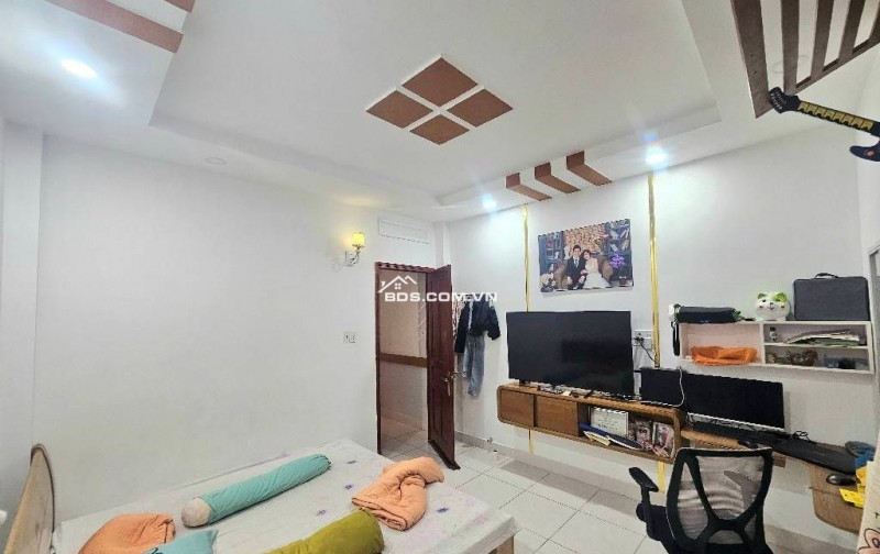 TRUNG TÂM TRƯỜNG THỌ - NHÀ 3 TẦNG 4PN RỘNG RẢI - ĐẦY ĐỦ CÔNG NĂNG - KHU DÂN TRÍ CAO - OTO NGỦ TRONG NHÀ
PHƯỜNG THỦ ĐỨC