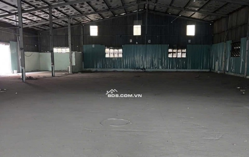 Cho thuê kho xưởng 1100m2 gần Ql1A Thới An Quận 12