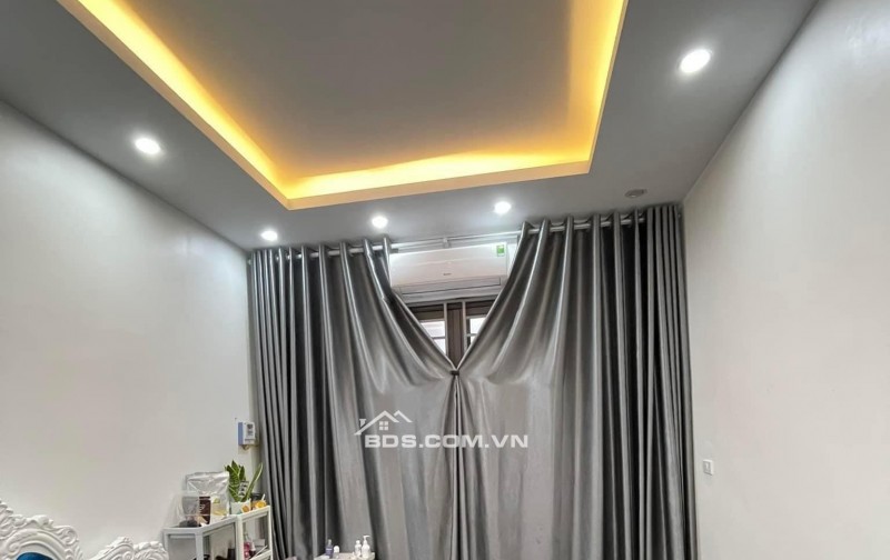 SIÊU PHẨM SÀI ĐỒNG - LÔ GÓC 2 MẶT THOÁNG - BƯỚC CHÂN RA KHU ẨM THỰC - 5.85 TỶ