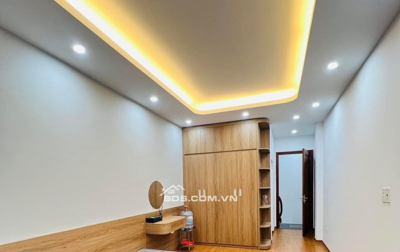 BÁN NHÀ VŨ XUÂN THIỀU SÀI ĐỒNG, LÔ GÓC, Ô TÔ ĐỖ, 4 TẦNG MỚI ĐẸP, NHỈNH 5 TỶ