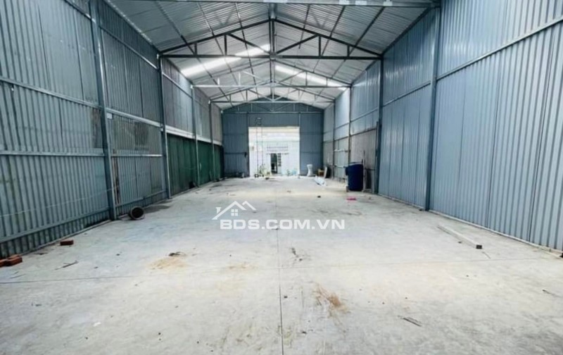 Cho thuê kho, xưởng DT 450m2 gần cầu Niệm, Kiến An, xe công thuận tiện