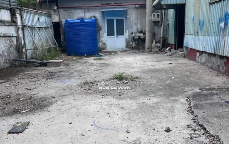 Cho thuê kho xưởng 1100m2 gần Ql1A Thới An Quận 12