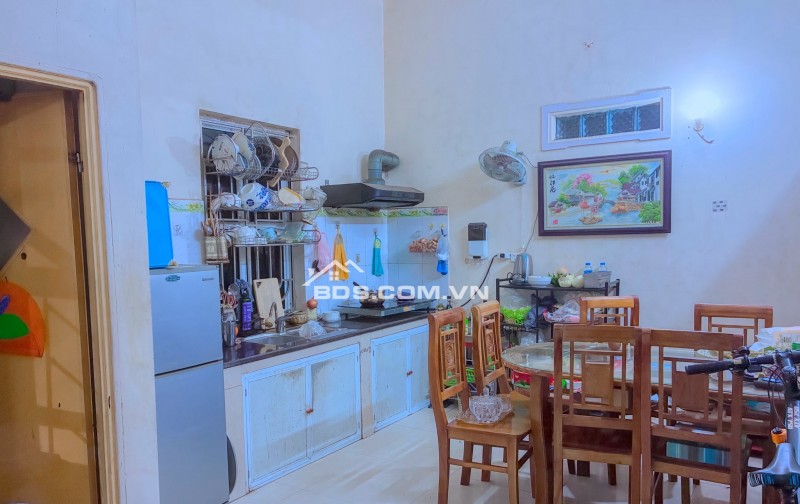 BÁN NHÀ ĐẸP 1.65 TỶ 1.5 TẦNG 79M2 ( HƯỚNG TÂY ) NGÕ VĂN CAO