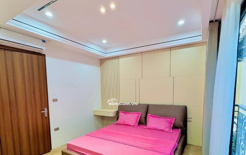 Bán Nhà Gần Phố, Thang Máy, Kim Ngưu, Hai Bà Trưng 30m, 6 tầng, mt 5.7m, giá 13.5 tỷ.