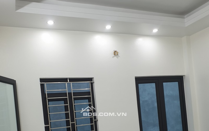 BÁN NHÀ ĐẸP 2.88 TỶ 3 TẦNG 85M2 ( ĐÔNG NAM ) NGÕ ĐIỆN BIÊN