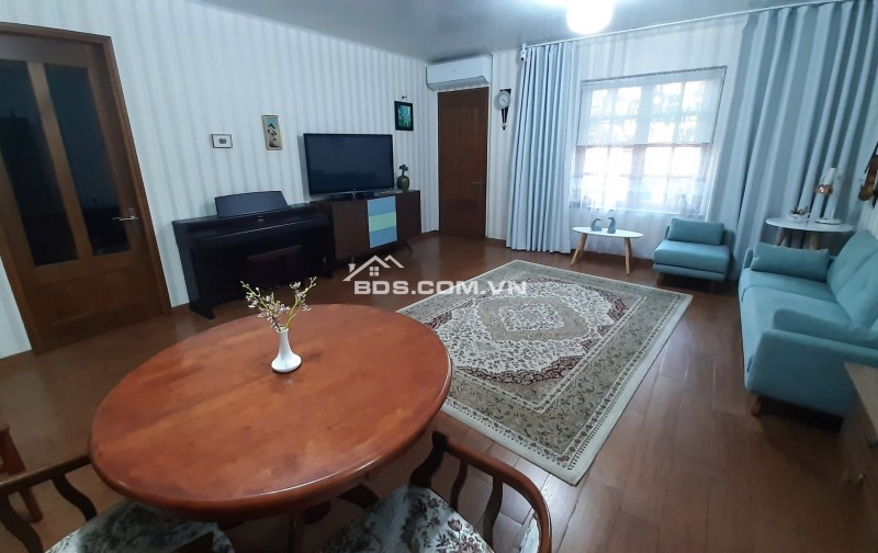 Bán căn hộ 12 Võ Văn Kiệt Q1 ngay trung tâm thành phố DT 71m2