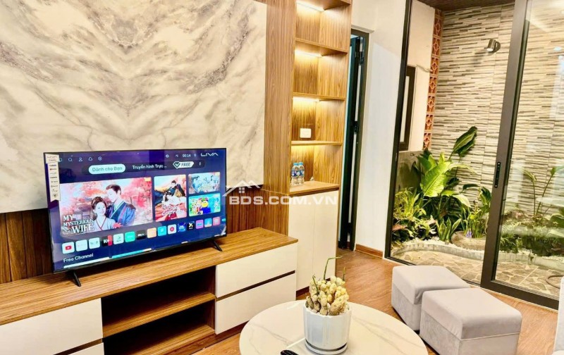 Bán Căn CCMN Đường Láng, Đống Đa 70m, Tầng 1, giá 3 tỷ.