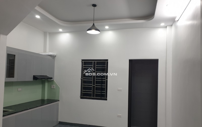 BÁN NHÀ ĐẸP 2.6 TỶ 3 TẦNG 54M2 ( ĐÔNG NAM ) NGÕ NGẮN BÃI VƯỢT