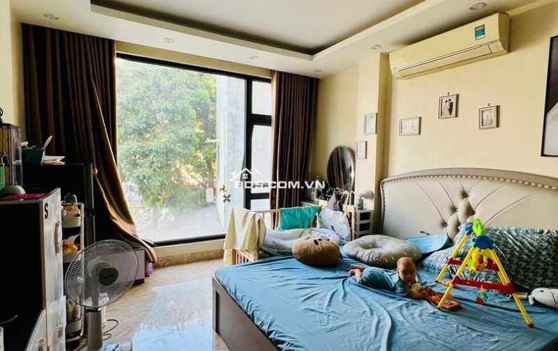 Bán nhà LK Khu DV Cây Quýt KĐT Văn Khê DT 44m2, 5 Tầng, MT 4m, Giá 15.8 tỷ Hà Đông