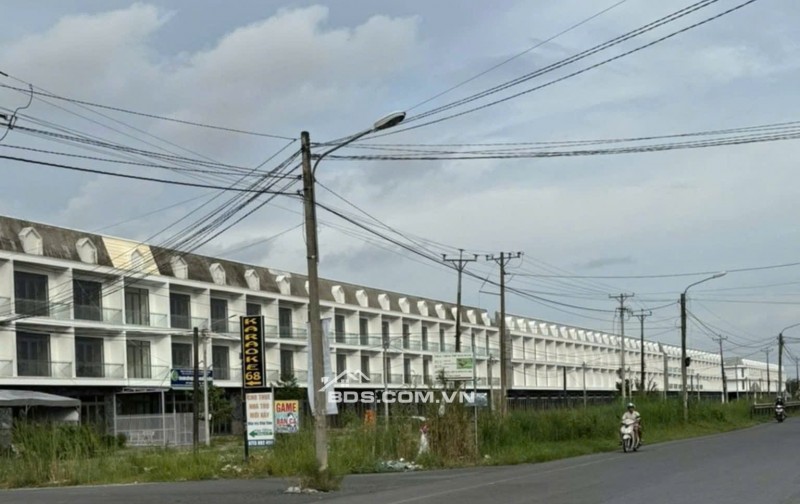 Thông tin chi tiết: nền Chính Chủ Cần Thơ mới , HIỆN TẠI LÀ CHÂU THÀNH , CÂN THƠ